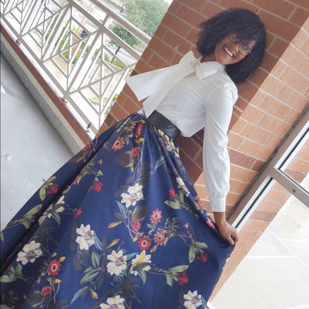 Gracia Navy Floral Maxi Skirt